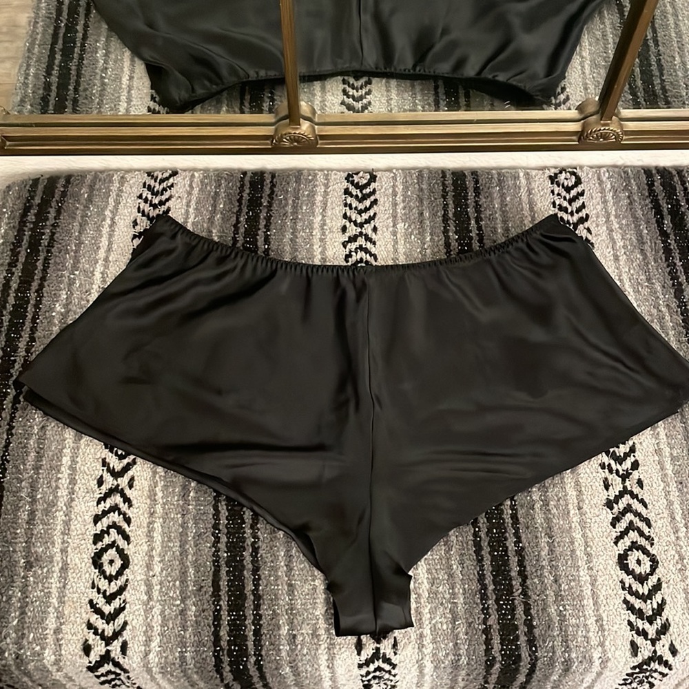 Satin Shorts - Picture 5 of 11